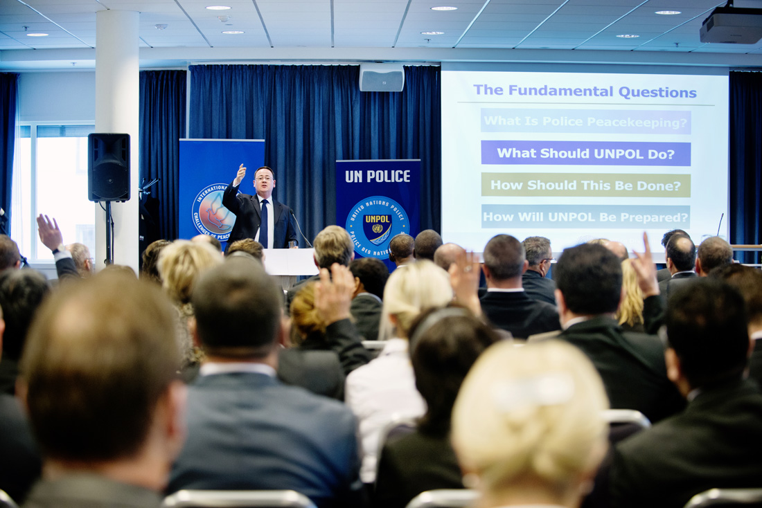 The Chief of the Strategic Policy and Development Section in the Police Division, Andrew Carpenter, speaks about the rationale for the Strategic Guidance Framework at a Challenges Forum workshop in Norway in 2014. Photo: Challenges Forum
